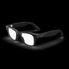 PDP_Cart_Wayfarer_qtr_R_S_Black_Clear.png